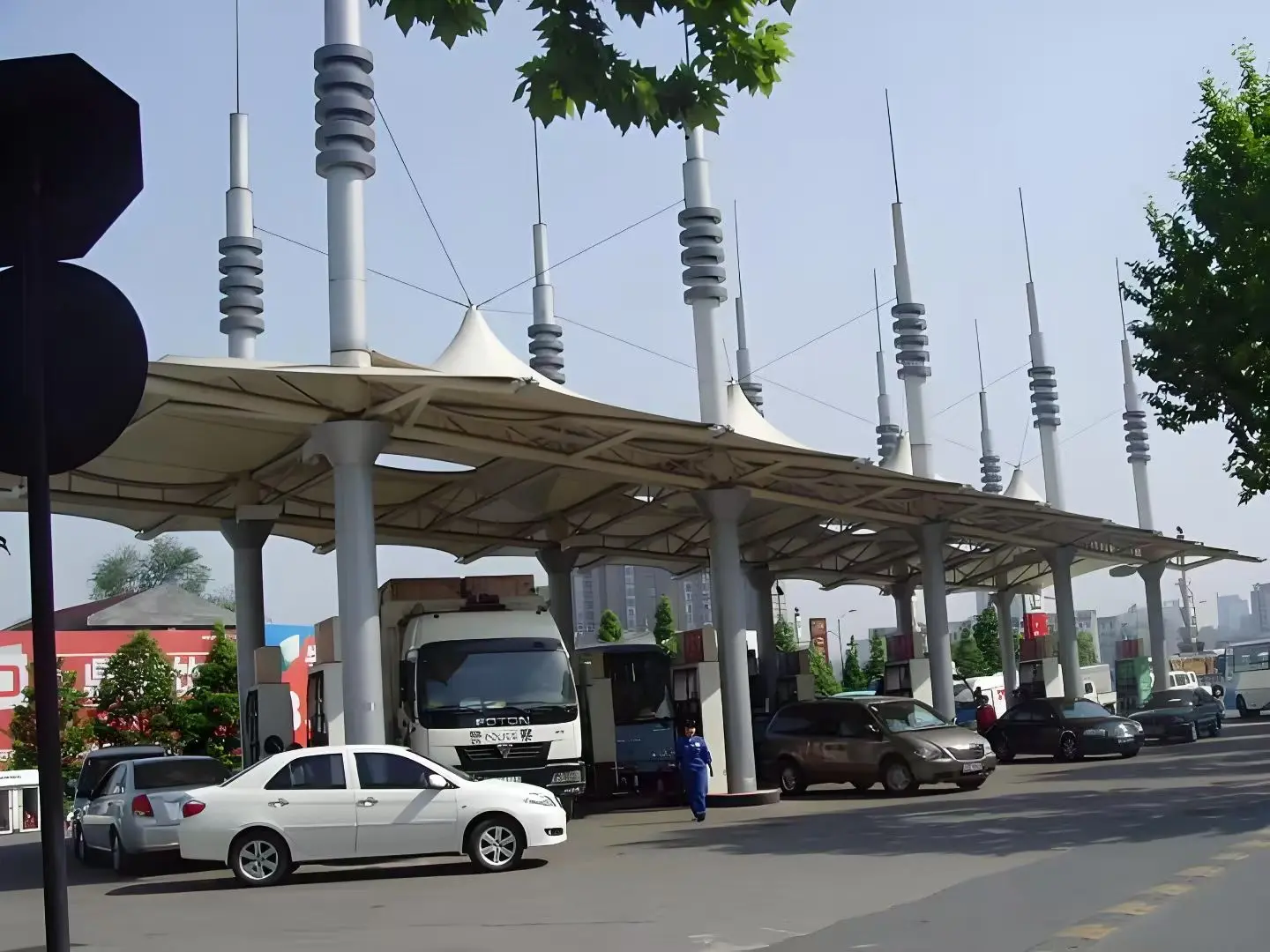 贵州黎平膜结构工程怎么选?多雨高湿山地环境,别只看报价踩坑